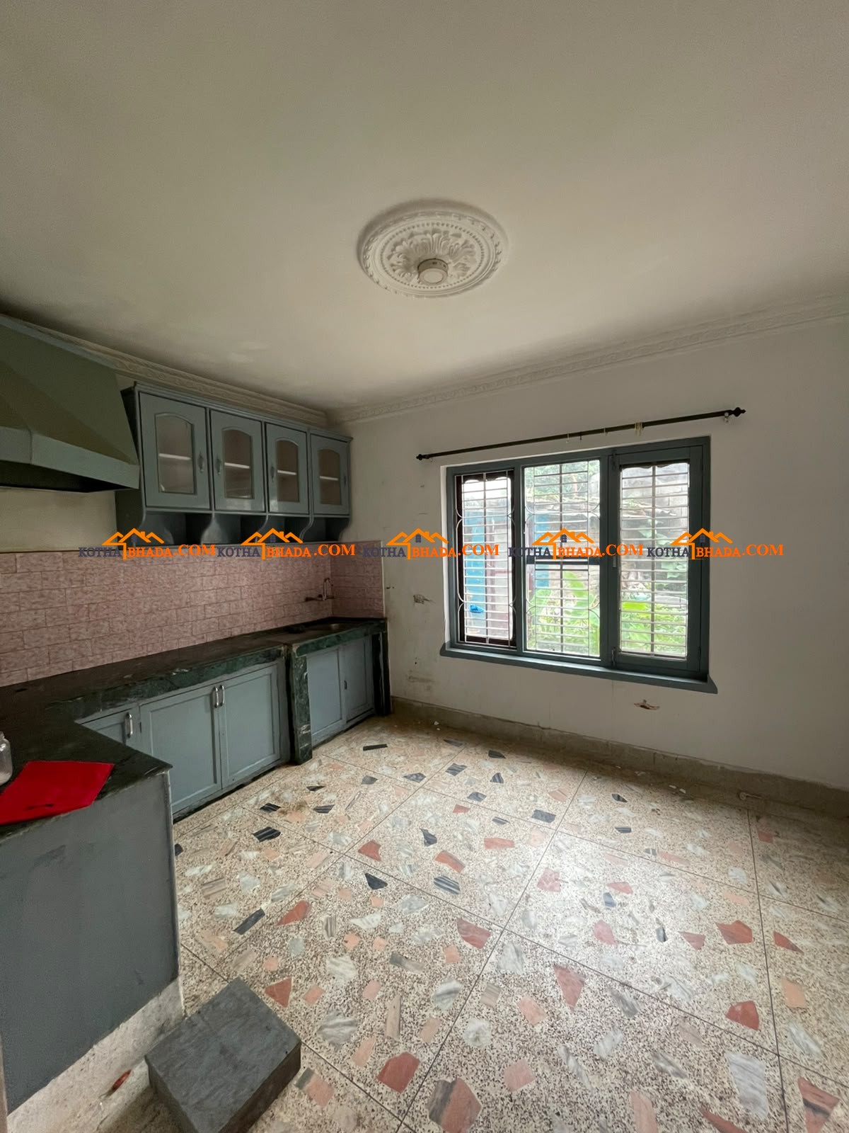 Flat Available at dumbarahi in only 35k